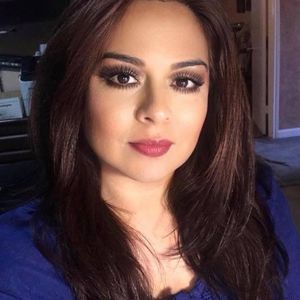 Meet your Posher, Claudia